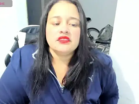 Snapshot of Atenea_19_ chatting on May 23, 8:18 am Atenea 19 online show from May 23, 8:18 am