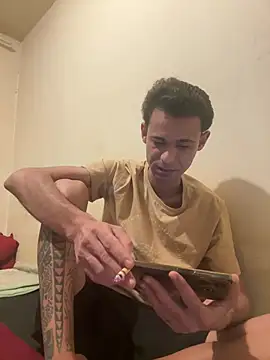 RafaelTitanX online show from April 22, 10:22 pm