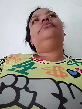 Snapshot of Lara_Seduce chatting on July 7, 10:25 pm Lara Seduce online show from July 7, 10:25 pm