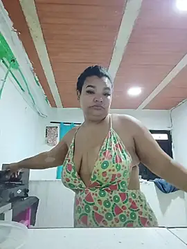 Snapshot of Lara_Seduce chatting on July 11, 5:48 pm Lara Seduce online show from July 11, 5:48 pm