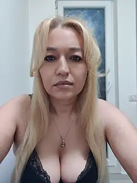 LexaVelure online show from May 7, 7:52 pm