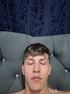 Snapshot of Mateo_savage chatting on July 18, 5:22 am Mateo savage online show from July 18, 5:22 am