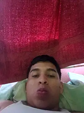 Snapshot of alee28728 chatting on March 27, 8:30 pm alee28728 online show from March 27, 8:30 pm