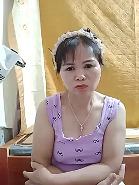Snapshot of art_po19 chatting on May 28, 9:23 pm art po19 online show from May 28, 9:23 pm