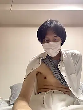 Snapshot of youta200 chatting on July 10, 10:51 am youta200 online show from July 10, 10:51 am