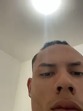 Snapshot of Diego-ramirez420 chatting on March 19, 4:33 pm Diego-ramirez420 online show from March 19, 4:33 pm