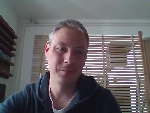 Userandmmm online show from April 13, 7:03 am