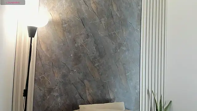 alina sauvage online show from June 9, 1:56 pm