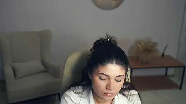 Snapshot of BeataHageny chatting on March 20, 3:06 pm BeataHageny online show from March 20, 3:06 pm