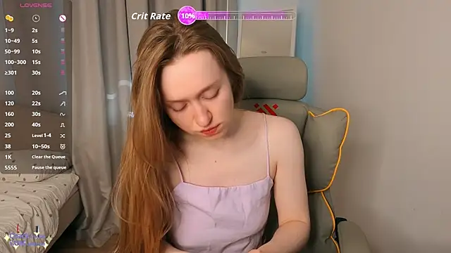 Snapshot of mowalova chatting on June 16, 5:10 am mowalova online show from June 16, 5:10 am