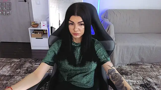 Snapshot of AnacondaOnn chatting on March 22, 10:29 am AnacondaOnn online show from March 22, 10:29 am