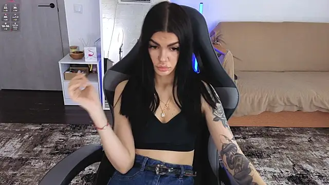 Snapshot of AnacondaOnn chatting on March 26, 9:37 am AnacondaOnn online show from March 26, 9:37 am