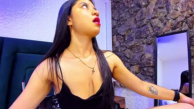 LindaCatalina  online show from May 25, 12:44 pm