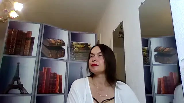 Selena Moo online show from May 6, 8:19 am