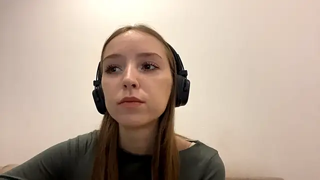 TanjaBrounson online show from March 21, 3:15 pm