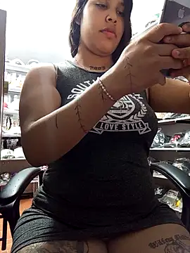 venuslaferte  online show from March 26, 11:38 am