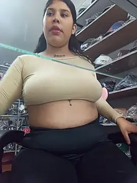 venuslaferte  online show from May 21, 7:32 pm