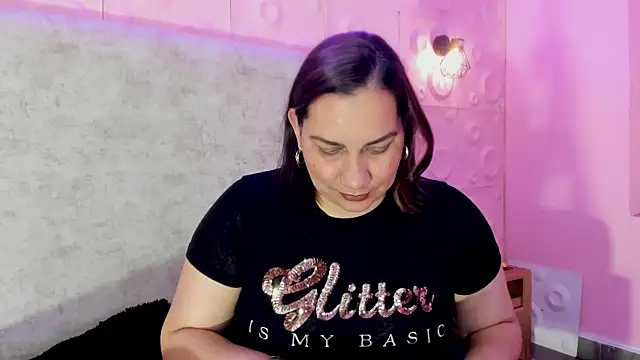 mia coral1 online show from May 5, 12:07 am