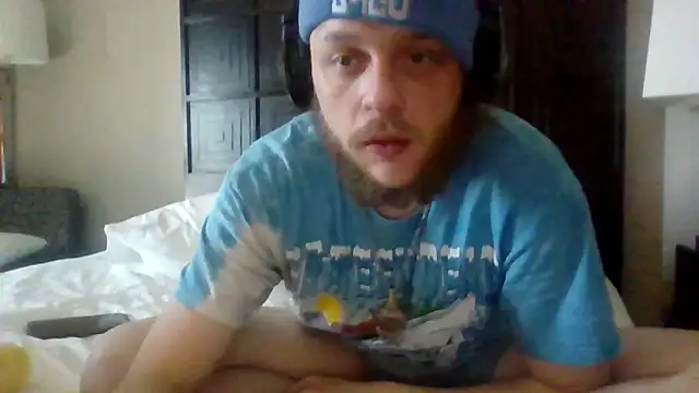 Snapshot of alejandro69420 chatting on April 3, 3:21 pm alejandro69420 online show from April 3, 3:21 pm