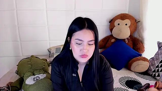 Sofiia Vega  online show from June 10, 1:10 pm