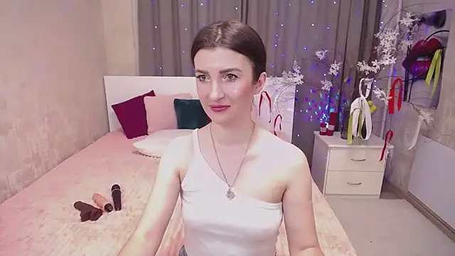 Snapshot of EvelinCuper_ chatting on June 11, 5:27 am EvelinCuper online show from June 11, 5:27 am