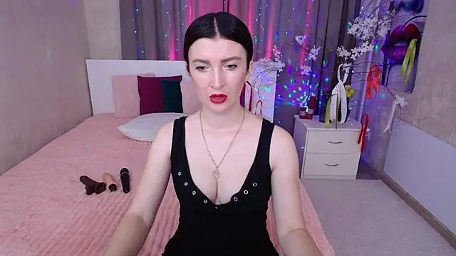 Snapshot of EvelinCuper_ chatting on June 22, 5:26 am EvelinCuper online show from June 22, 5:26 am