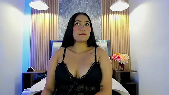 Sulay Kim online show from June 7, 3:16 pm