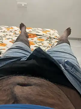 Anandhunan0703 online show from March 20, 8:25 pm