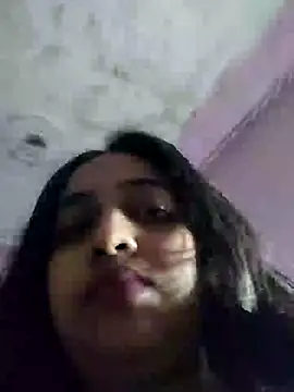 Snapshot of ALIZA_FENDY chatting on July 13, 1:36 pm ALIZA FENDY online show from July 13, 1:36 pm