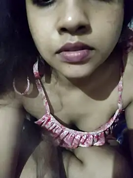 Snapshot of ALIZA_FENDY chatting on July 25, 2:42 am ALIZA FENDY online show from July 25, 2:42 am