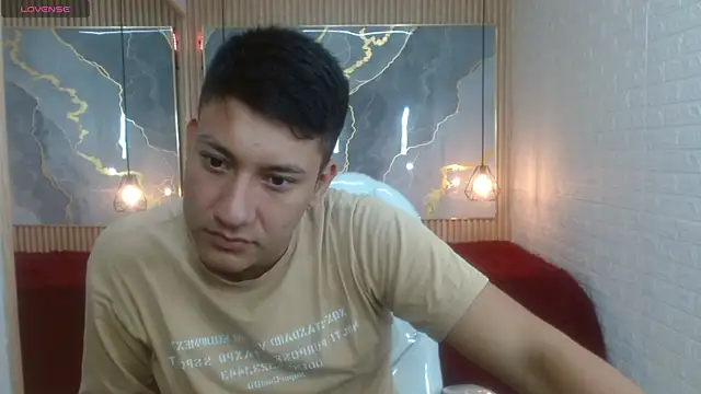 Snapshot of DominantBoy4 chatting on July 16, 8:26 pm DominantBoy4 online show from July 16, 8:26 pm