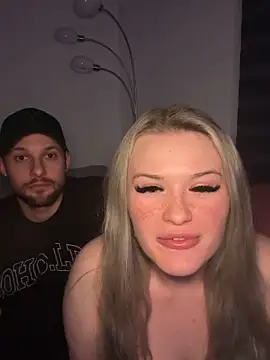 tiiffyy online show from April 8, 2:55 am