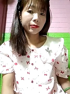 AmyLinee01 online show from April 25, 5:32 am
