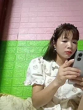AmyLinee01 online show from June 5, 6:52 am