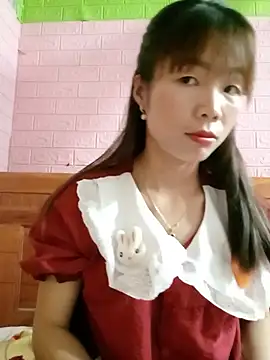 AmyLinee01 online show from August 9, 11:20 pm