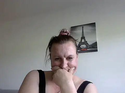 HotPussy785 online show from May 24, 9:14 am