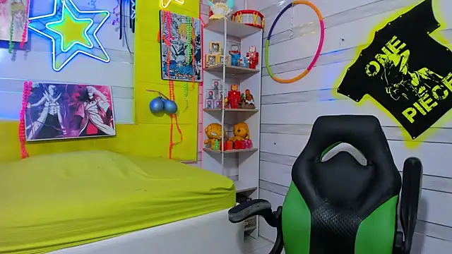 zoe mature36 online show from April 8, 7:58 pm