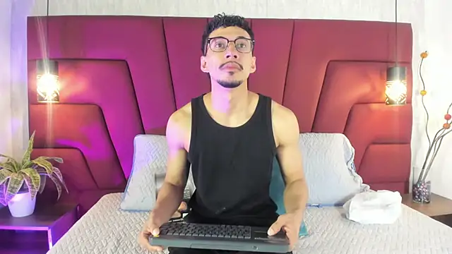 Philip collins online show from May 21, 11:39 am