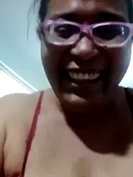 sexymomsn online show from May 29, 11:36 pm