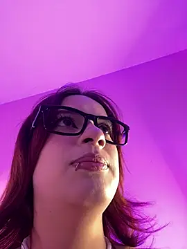 steffmontespink18 online show from May 25, 1:28 pm