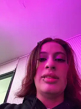 steffmontespink18 online show from June 30, 1:01 pm