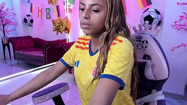 Lucia  vega online show from July 7, 11:25 am