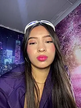 Itze Mua online show from March 29, 4:01 am