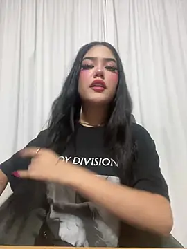 dollsweety19 online show from June 26, 3:44 am