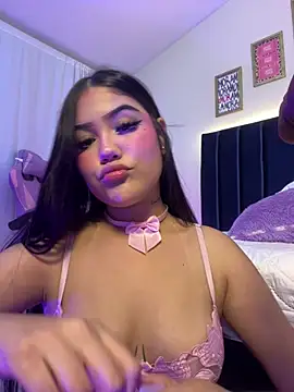 dollsweety19 online show from July 17, 1:56 am