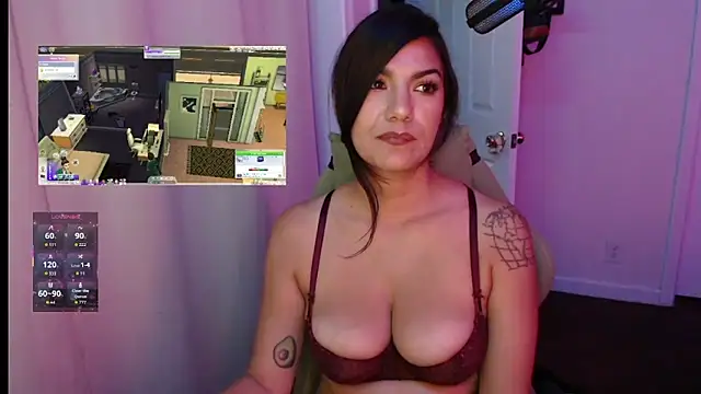 sweetRoxie online show from May 15, 11:23 pm