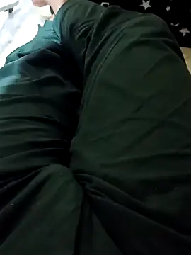 Snapshot of oneeyedwonder96 chatting on March 24, 7:19 pm oneeyedwonder96 online show from March 24, 7:19 pm