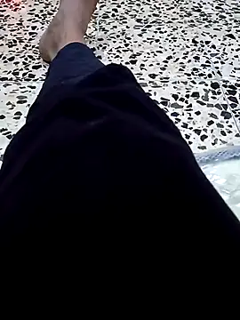 Snapshot of oneeyedwonder96 chatting on April 1, 9:43 am oneeyedwonder96 online show from April 1, 9:43 am