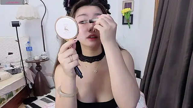 DAHLiA95 online show from May 7, 7:14 am