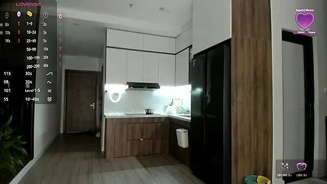 purrjennie online show from June 2, 5:37 pm